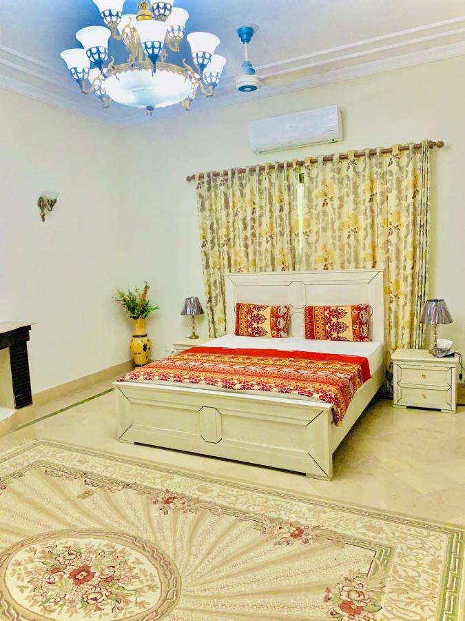 Ivy House Hotel Rawalpindi Bagian luar foto